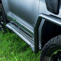 TJM Side Bar Modular Steel Sat Black 63Mm For Toyota Landcruiser Wagon 200 Series 09/15-10/21 (In Store Pick-Up Only) - 780SBKTB82C