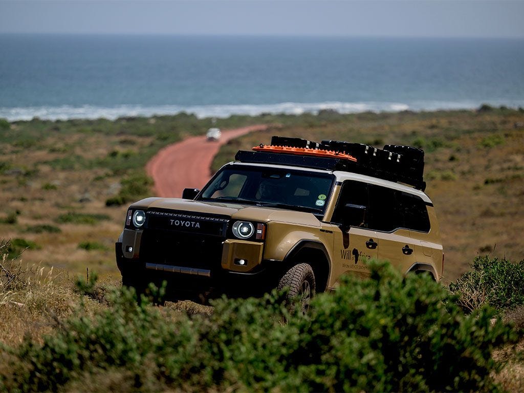 FRONT RUNNER Toyota Land Cruiser Prado 250 (2024-Current) Slimsport Roof Rack Kit / Lightbar Ready - KSTL005T