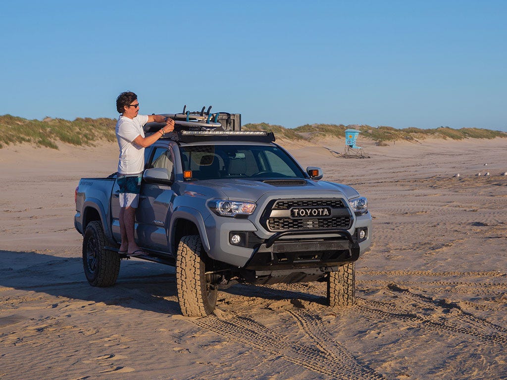 FRONT RUNNER Toyota Tacoma (2005-2023) Slimsport Roof Rack Kit / Lightbar Ready - KSTT002T
