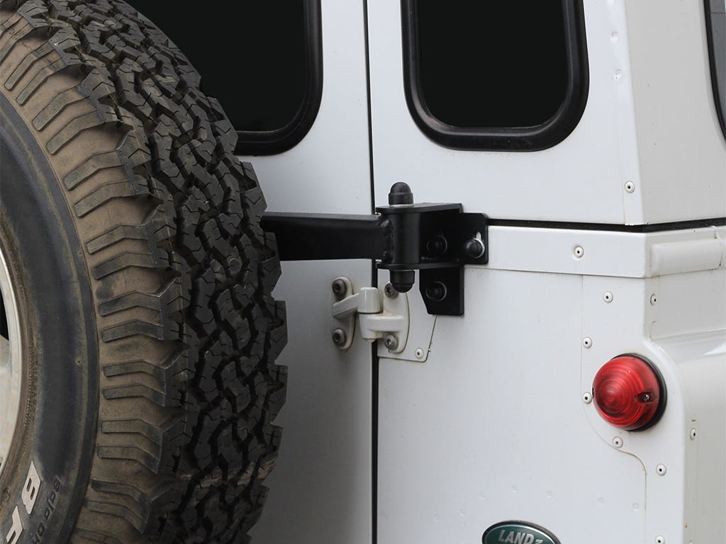 FRONT RUNNER Land Rover Defender 90/110 (1983-2016) Station Wagon Spare Wheel Carrier - RBLD001