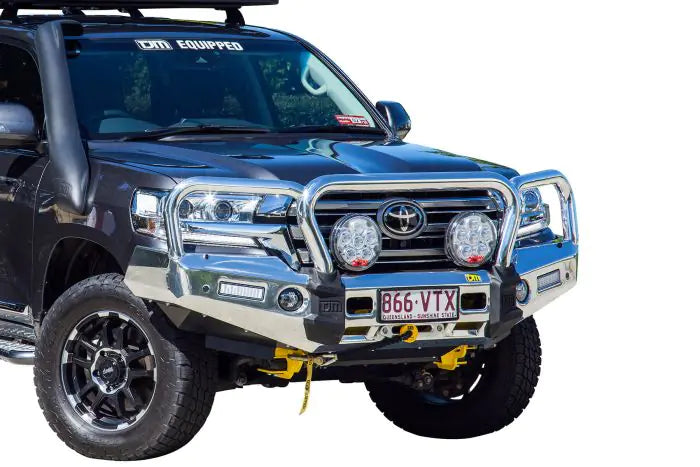 TJM SIGNATURE BULL BAR POLISHED ALLOY FOR TOYOTA LANDCRUISER WAGON 200 SERIES (IN STORE PICK-UP ONLY)