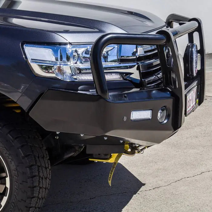 TJM OUTBACK BULL BAR BLACK STEEL FOR TOYOTA LANDCRUISER WAGON 200 SERIES (IN STORE PICK-UP ONLY)