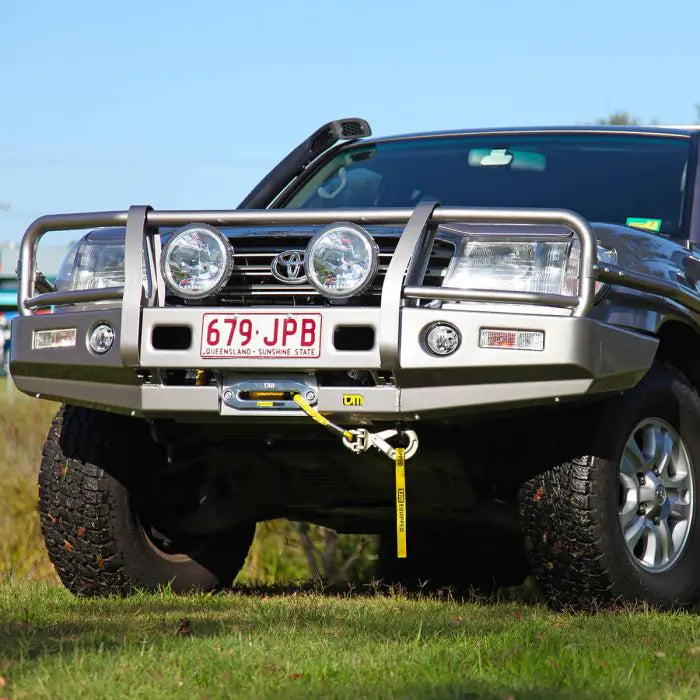 TJM OUTBACK BULL BAR BLACK STEEL FOR TOYOTA LANDCRUISER WAGON 100 SERIES IFS (IN STORE PICK-UP ONLY)