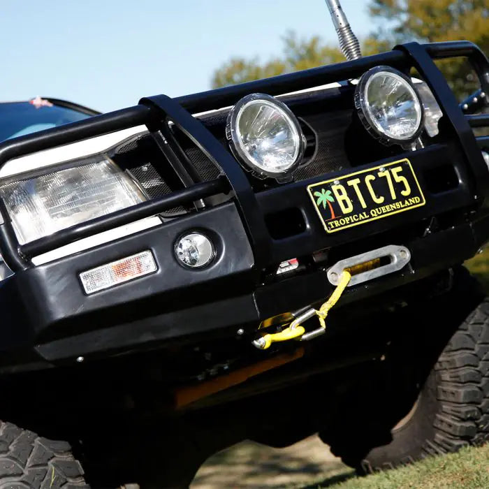 TJM OUTBACK BULL BAR BLACK STEEL FOR TOYOTA LANDCRUISER WAGON 105 SERIES (IN STORE PICK-UP ONLY)