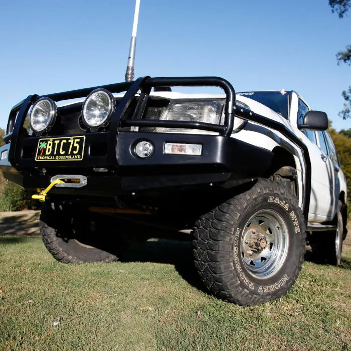 TJM OUTBACK BULL BAR BLACK STEEL FOR  TOYOTA LANDCRUISER WAGON 105 SERIES (IN STORE PICK-UP ONLY)