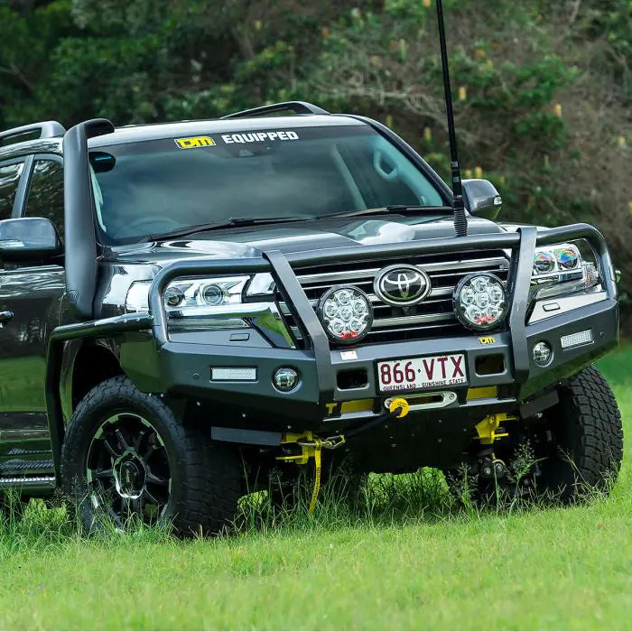 TJM OUTBACK BULL BAR BLACK STEEL FOR TOYOTA LANDCRUISER WAGON 200 SERIES (IN STORE PICK-UP ONLY)