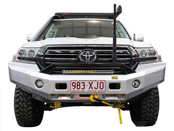 TJM VENTURER BULL BAR BLACK STEEL FOR TOYOTA LANDCRUISER WAGON 200 SERIES (IN STORE PICK-UP ONLY)