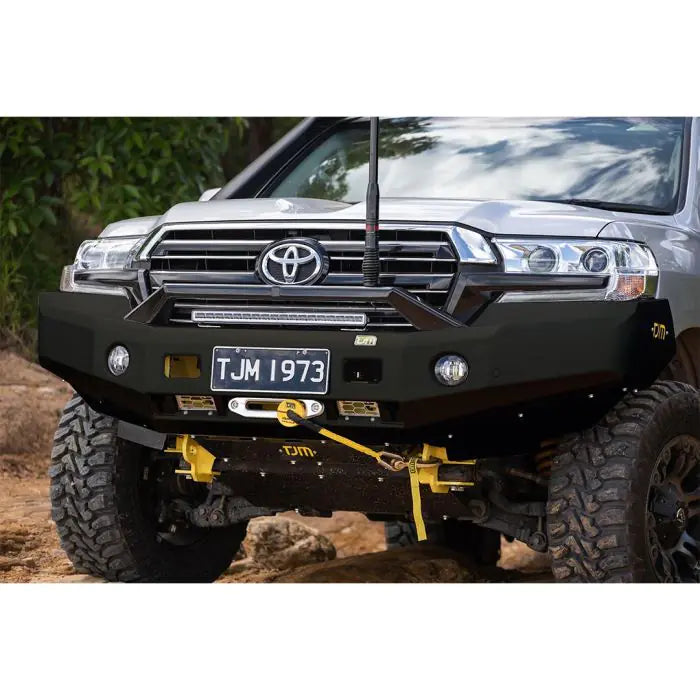 TJM VENTURER BULL BAR BLACK STEEL FOR TOYOTA LANDCRUISER WAGON 200 SERIES (IN STORE PICK-UP ONLY)