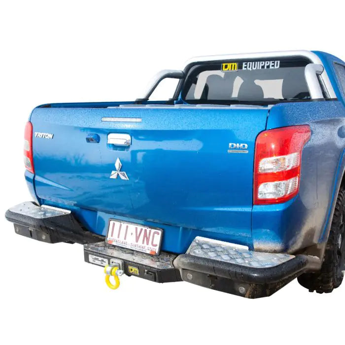 TJM RB6 REAR PROTECTION STEP TOWBAR BLACK STEEL 63MM TUBE FOR MITSUBISHI TRITON MQ 04/15-11/18 4DR C/C & P/UP (STORE PICK-UP ONLY)