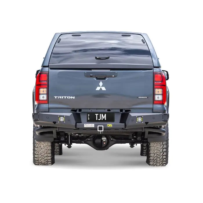 TJM REAR PROTECTION STEP TOWBAR BLACK STEEL FOR MITSUBISHI TRITON MV 03/24-On 081STRBA50T