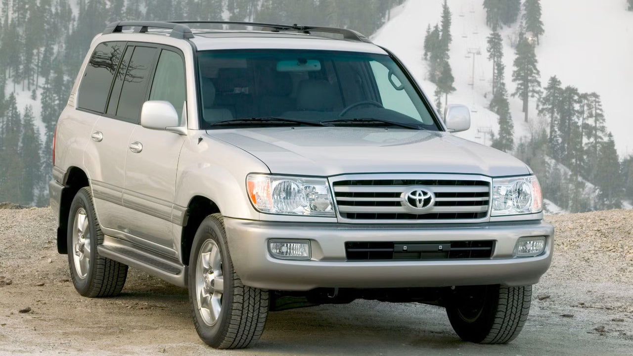VSS Bonnet Solar Panel -  Toyota Hilux (2015-2025), Toyota Fortuner (2015-2025), Toyota Landcruiser 100 series (1998 - 2007), Toyota 4 Runner (2003 – 2021), Nissan NP300 & D23 Navara (excluding PRO4X models) (2015-Current) 100-Watt