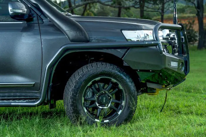 TJM SIDE BAR MODULAR STEEL SAT BLACK 63MM FOR TOYOTA LANDCRUISER WAGON 200 SERIES 09/15-10/21 (IN STORE PICK-UP ONLY)