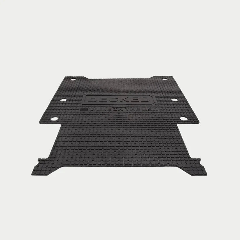 Americas Garage Battle Mat Full-size Short by DECKED DKD-A0076-BMXS-BLK