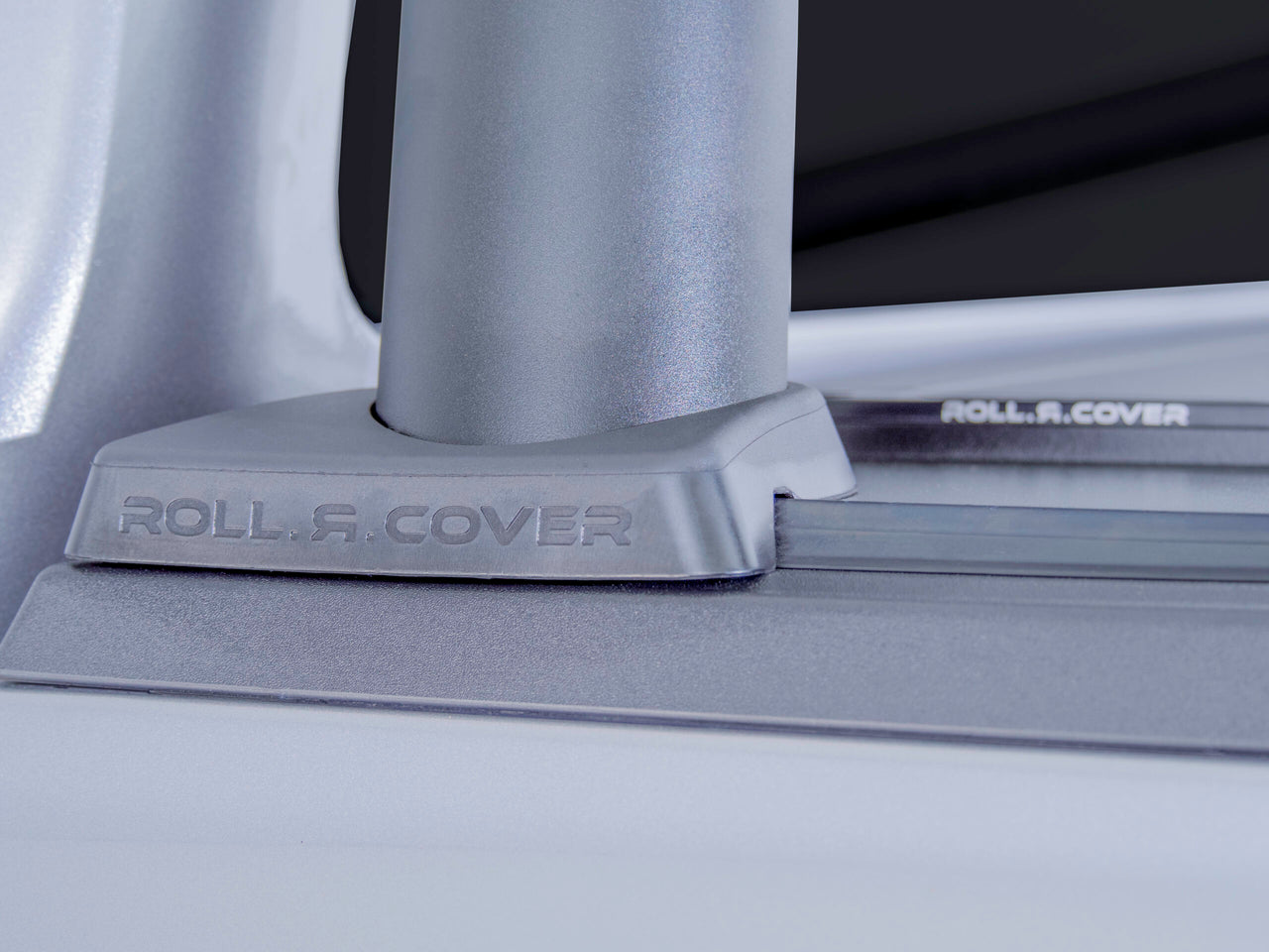HSP ROLL R COVER SERIES 3.5 DUAL CAB SUITS FORD RANGER/RAPTOR NEXT GEN WITH XLT SPORTSBAR -NGR42RS3.5