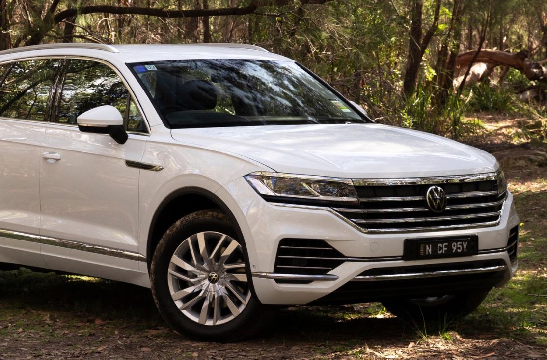 VSS Bonnet Solar Panel - Volkswagen Touareg 100-Watt