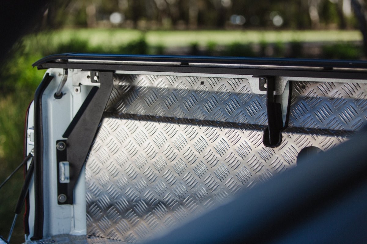 Alu Liner - Nissan Navara 2015-2020 - Mountain Top Group