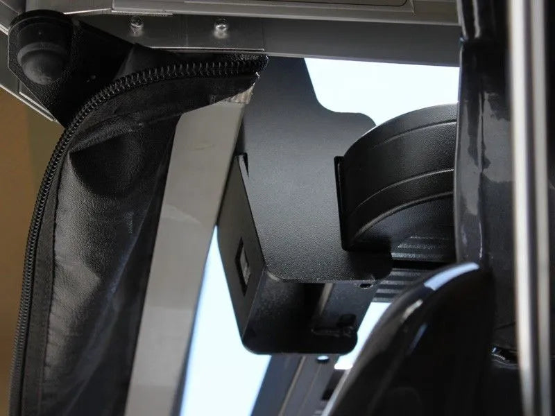 Front Runner Bat Wing/Manta Wing Awning Brackets RRAC074