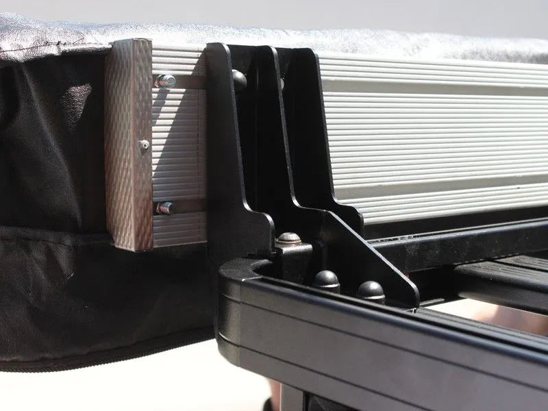 Front Runner Bat Wing/Manta Wing Awning Brackets RRAC074