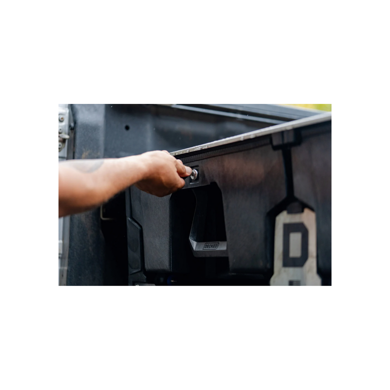 Americas Garage Drawer System + Premium Accessory Pack, 6' 4" tub suits Ram 1500 DT (19-26) by DECKED DKD-XR7