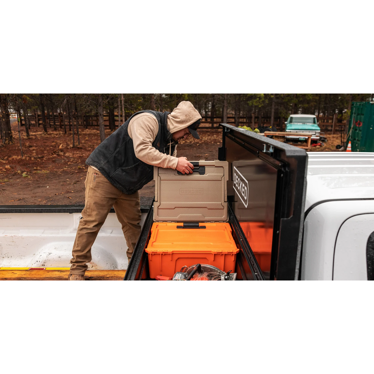 Americas Garage Halfrack 32 - D-co Case, Orange by DECKED DKD-A0020-HRAK-ORG