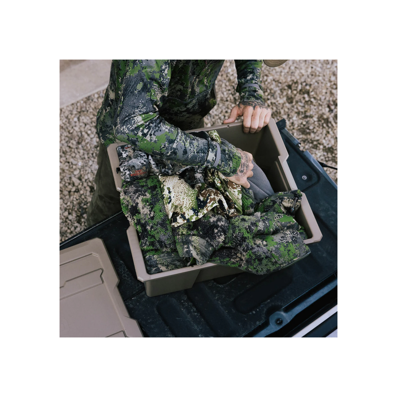 Americas Garage Payloader 32 - D-co bin, Tan, Single by DECKED DKD-A0041-DBIN-TAN