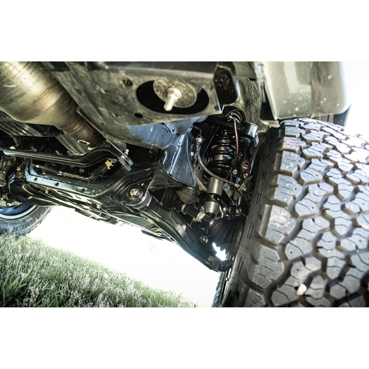 Americas Garage 2-3" Lift Kit with Fox 2.0" Snap Ring Shocks suits Toyota Hilux (18-25) by BDS Suspension BDS842AFSR
