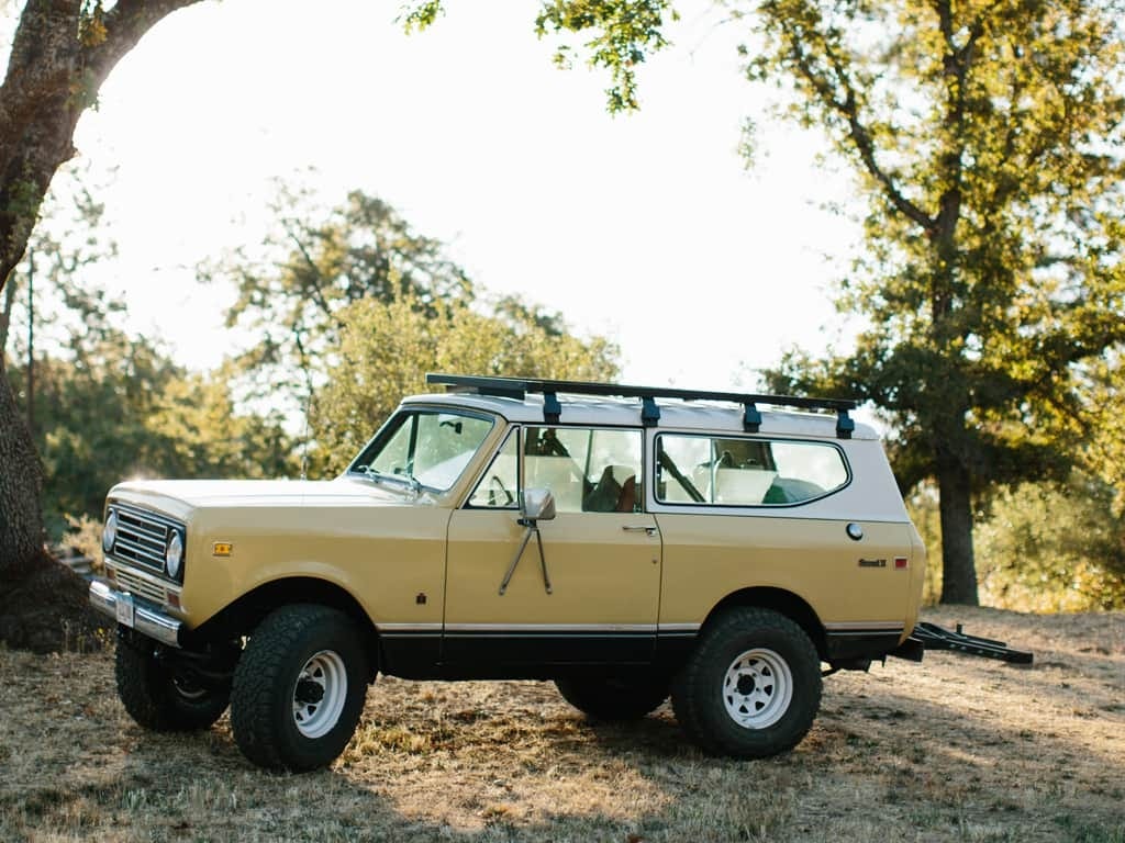 Front Runner International Scout II (1971-1980) Slimline II Roof Rack Kit -KRIS001T