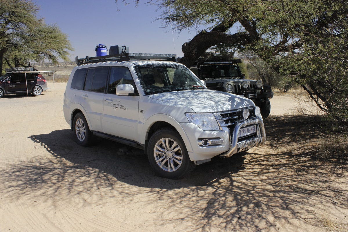 FRONT RUNNER MITSUBISHI PAJERO CK/BK LWB SLIMLINE II ROOF RACK KIT -KRMP018T