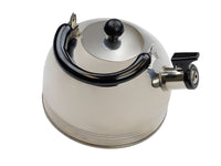 Front Runner Whistling Kettle (2.5l) / Stainless Steel Metallic Finish