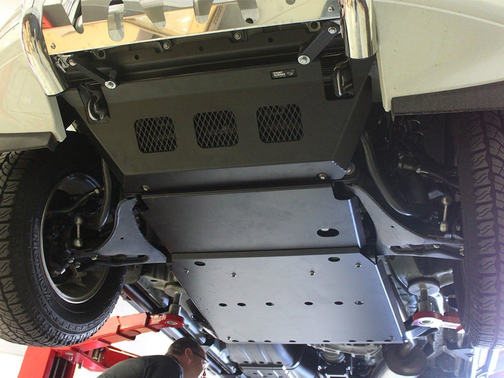 FRONT RUNNER MITSUBISHI PAJERO BK LWB GEARBOX GUARD -SGMP002