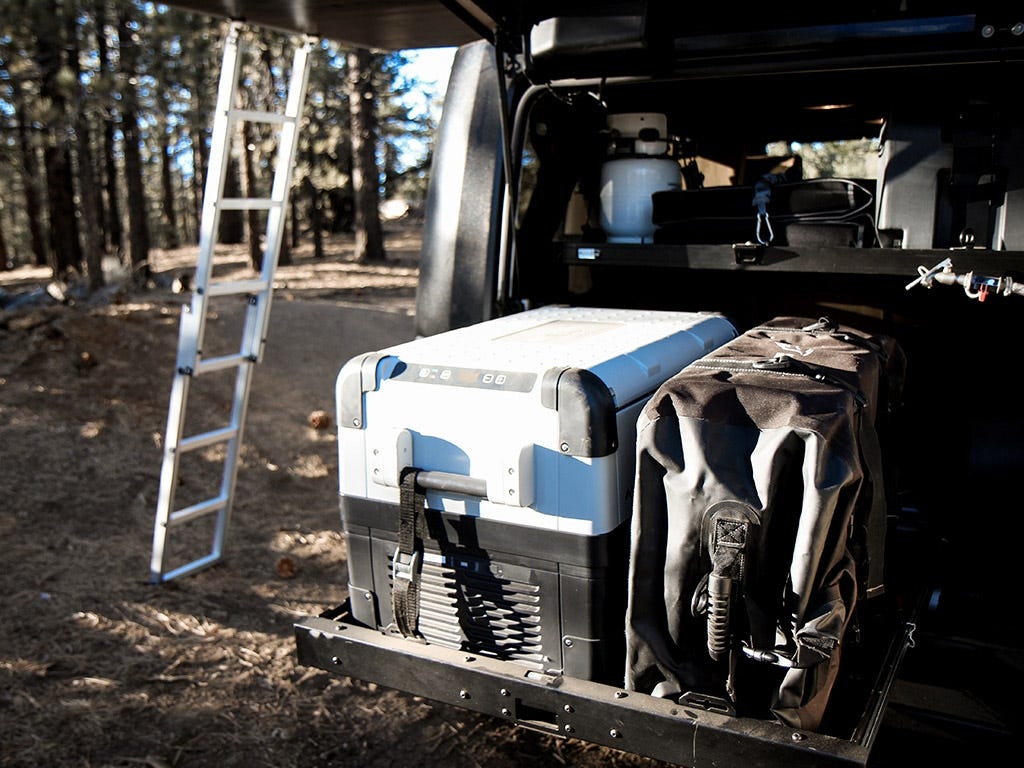 FRONT RUNNER JEEP WRANGLER JKU CARGO SLIDE -SSST003