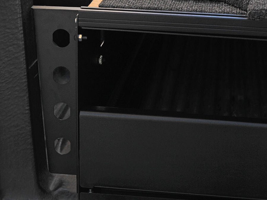 Front Runner Ford Ranger Wildtrak / Raptor (2014-2022) w/Drop-In Bed Liner Wolf Pack Drawer Kit -SWFR002